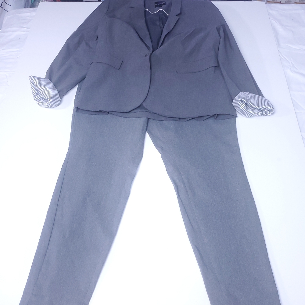 The Limited Bundle Jacket and Pants